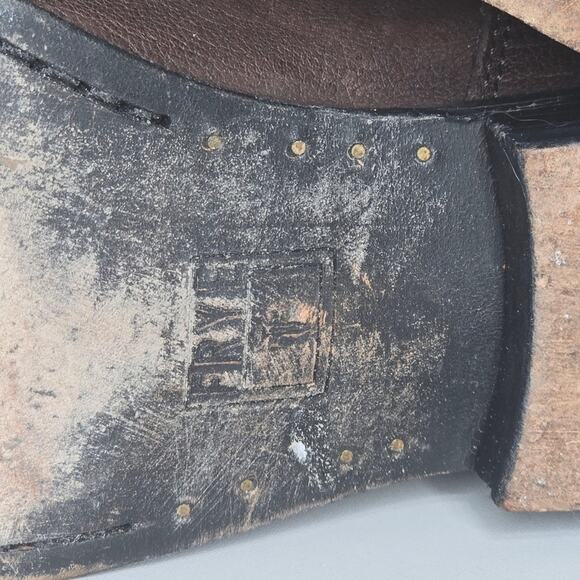 Frye Melissa Back Zip Button Boots‎ Dark Brown Size 6B - Picture 13 of 15